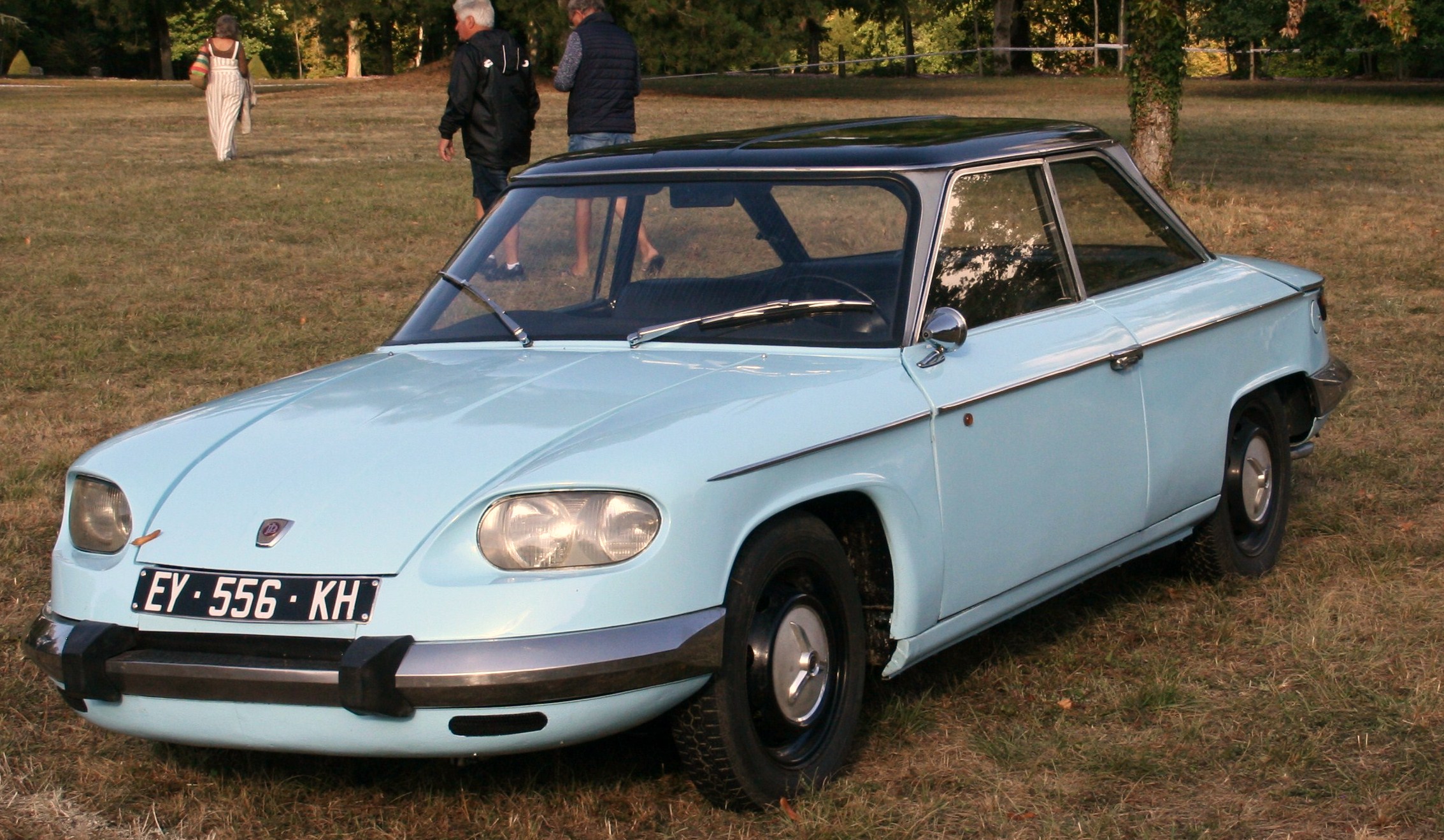 Retro mobile day juigne sur sarthe 041