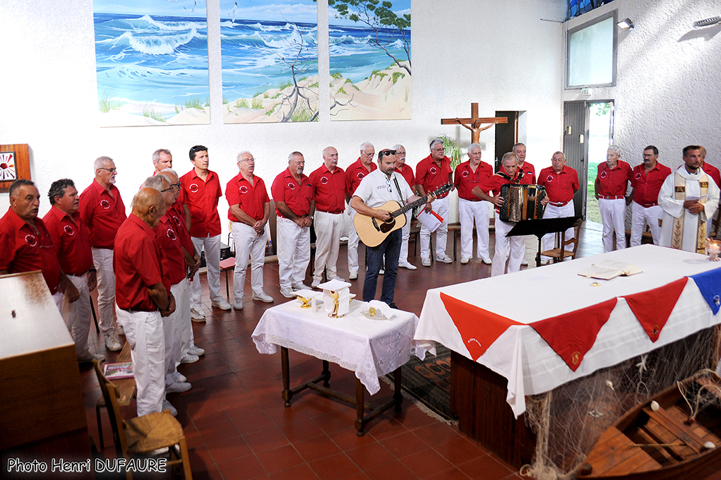 Animation de la Messe de corrida en la chapelle Notre Dame des Dunes de Mimizan-plage.