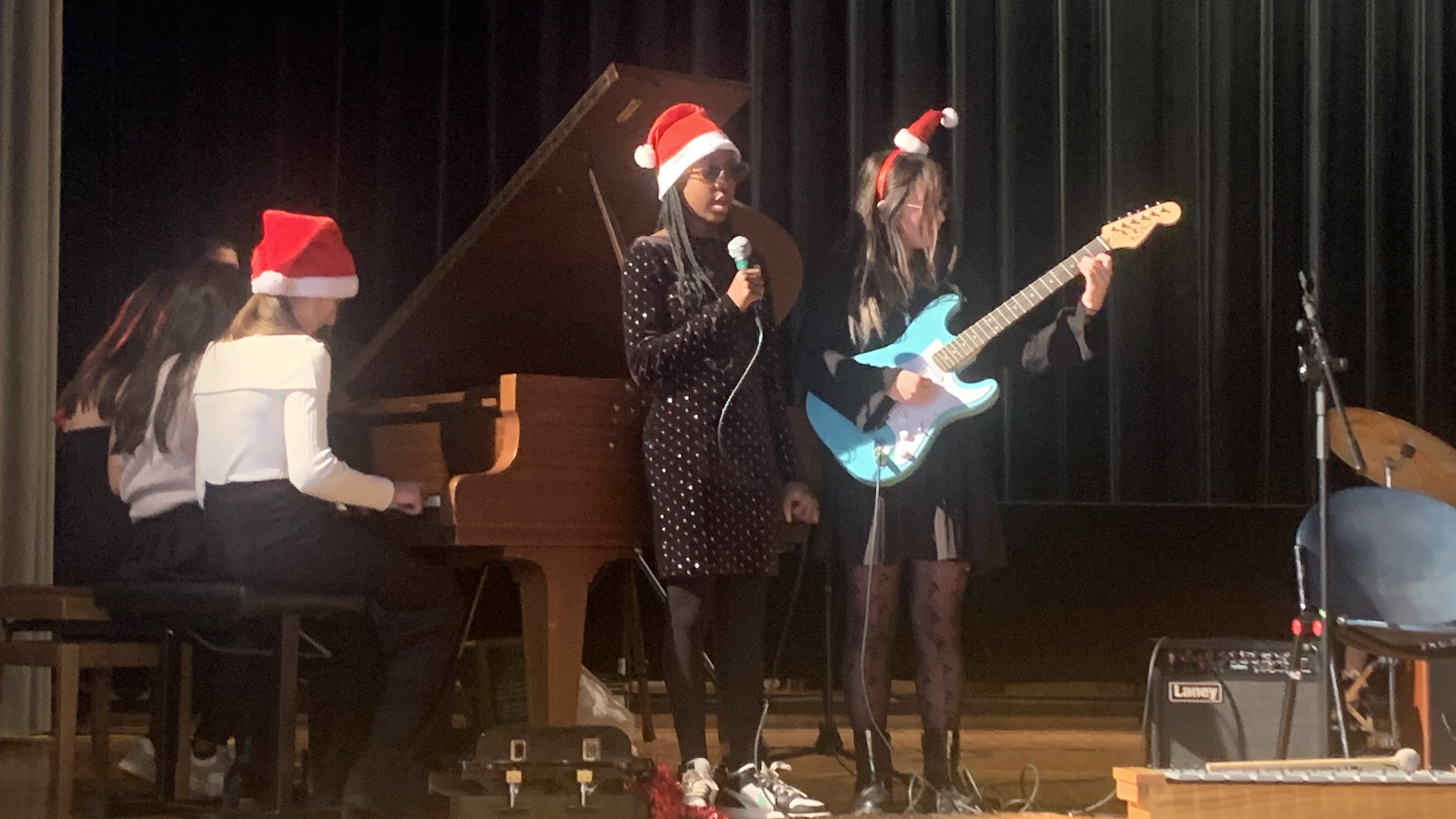 Emlo 2024 concert de noel 15