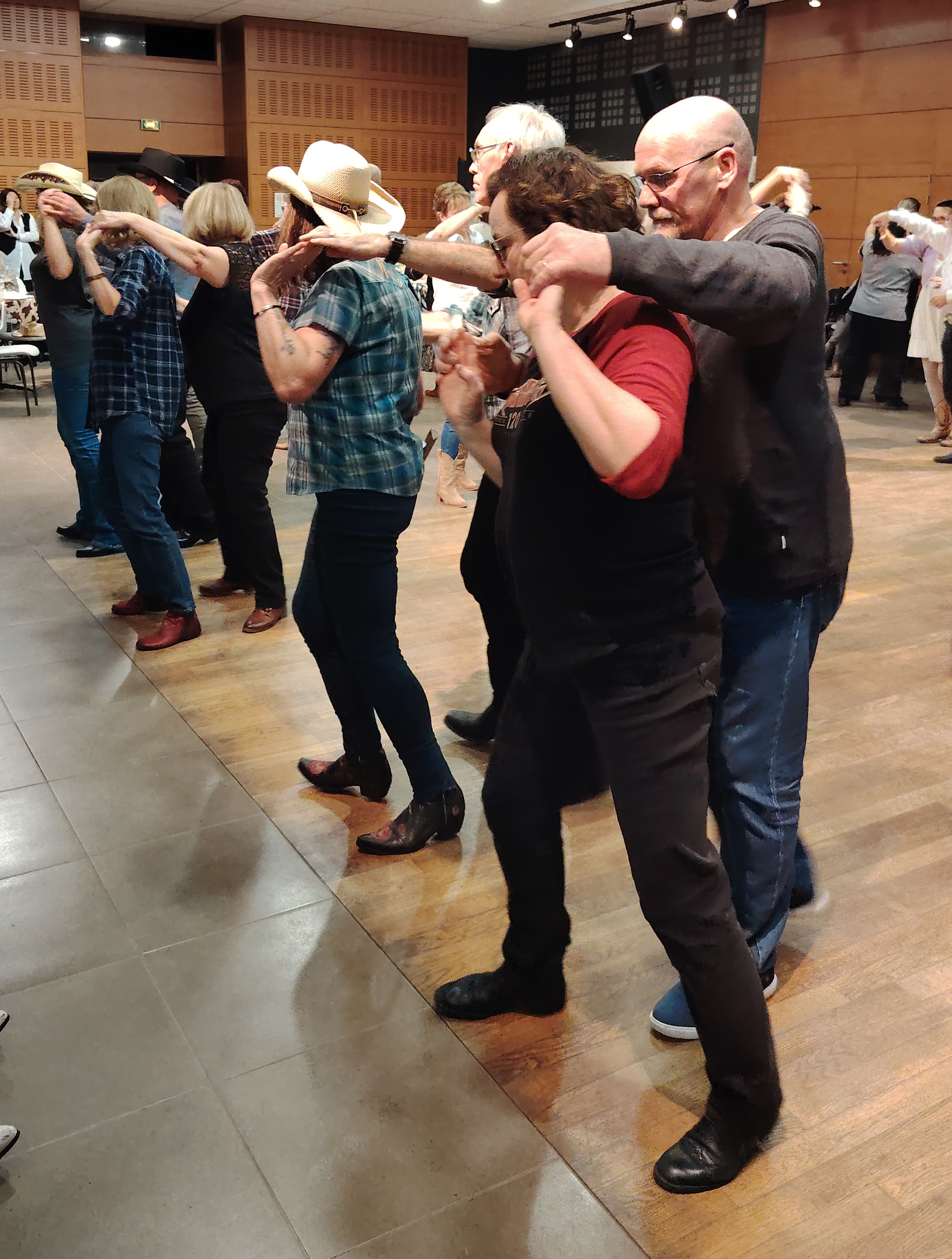 Img 20251129 205409 edit 585902517634515