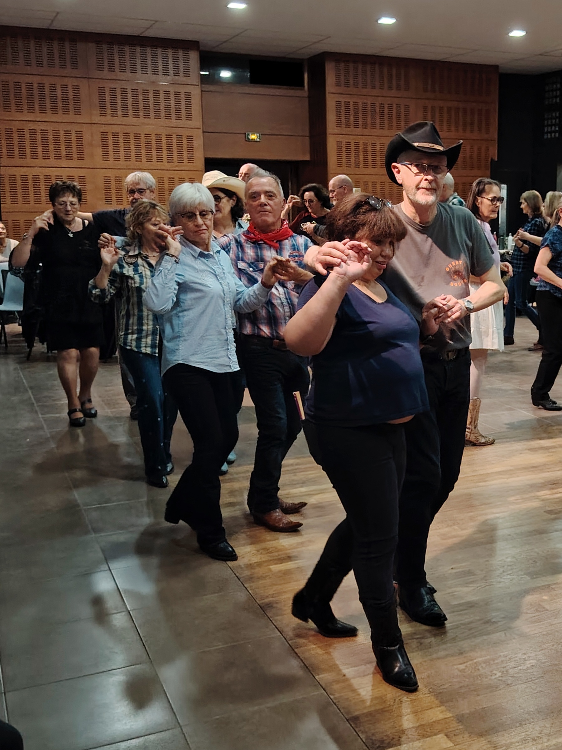 Img 20251129 205328 edit 586017988755721