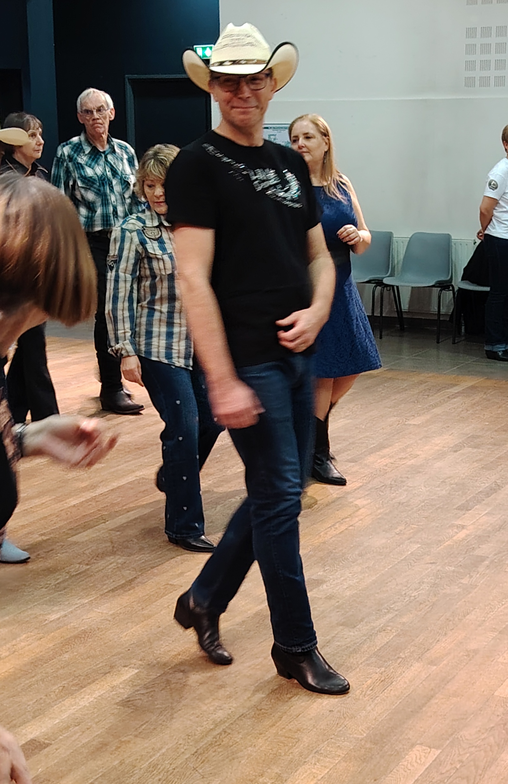 Img 20251129 192735 edit 580888865005021