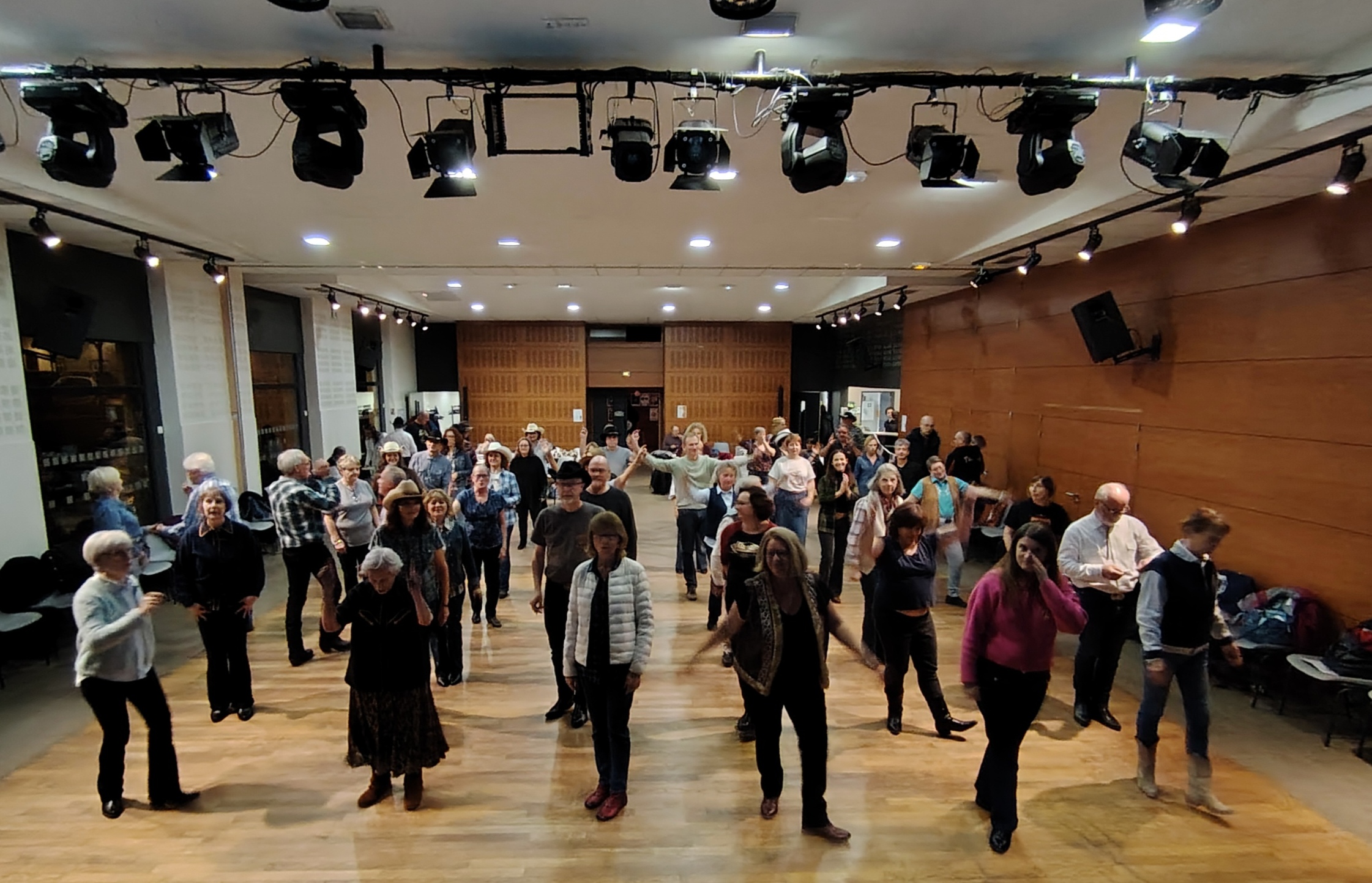 Img 20251129 191430 edit 580129499265780