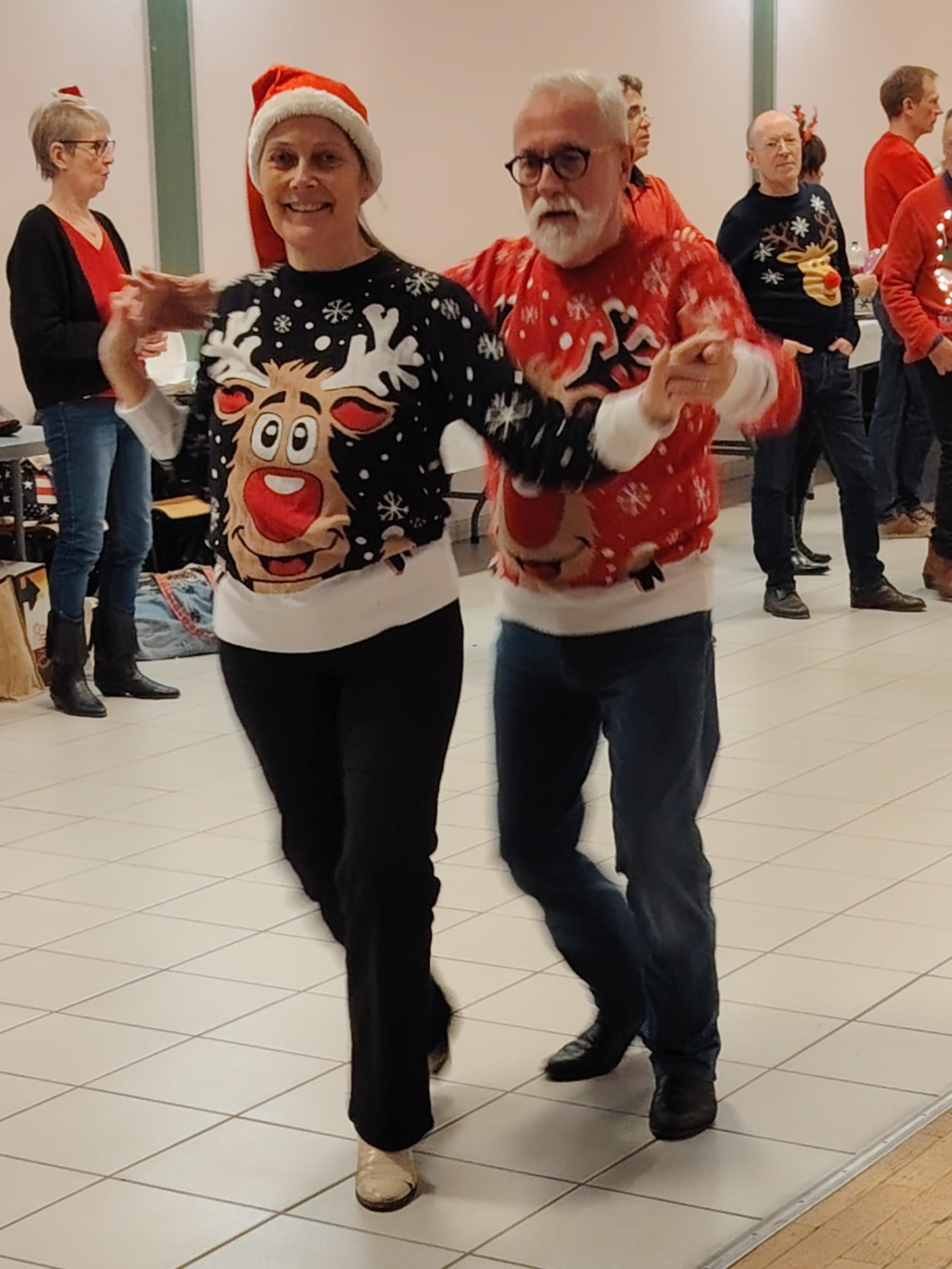 Img 20251216 220608 edit 142539297996404