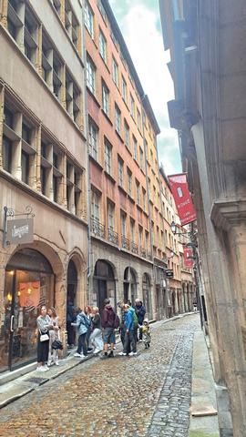 Lyon-02
