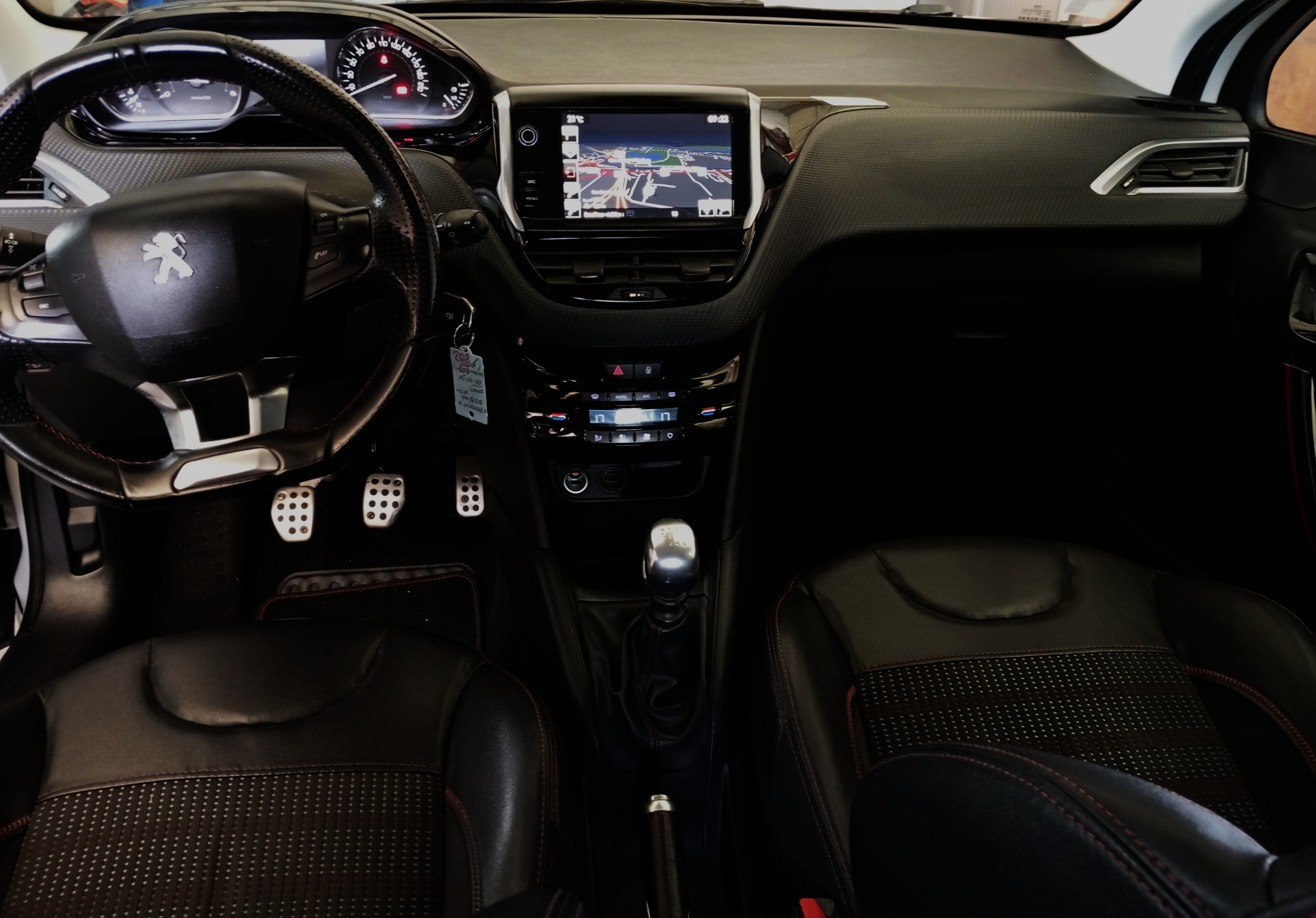 208 gt line 120 hdi 16 