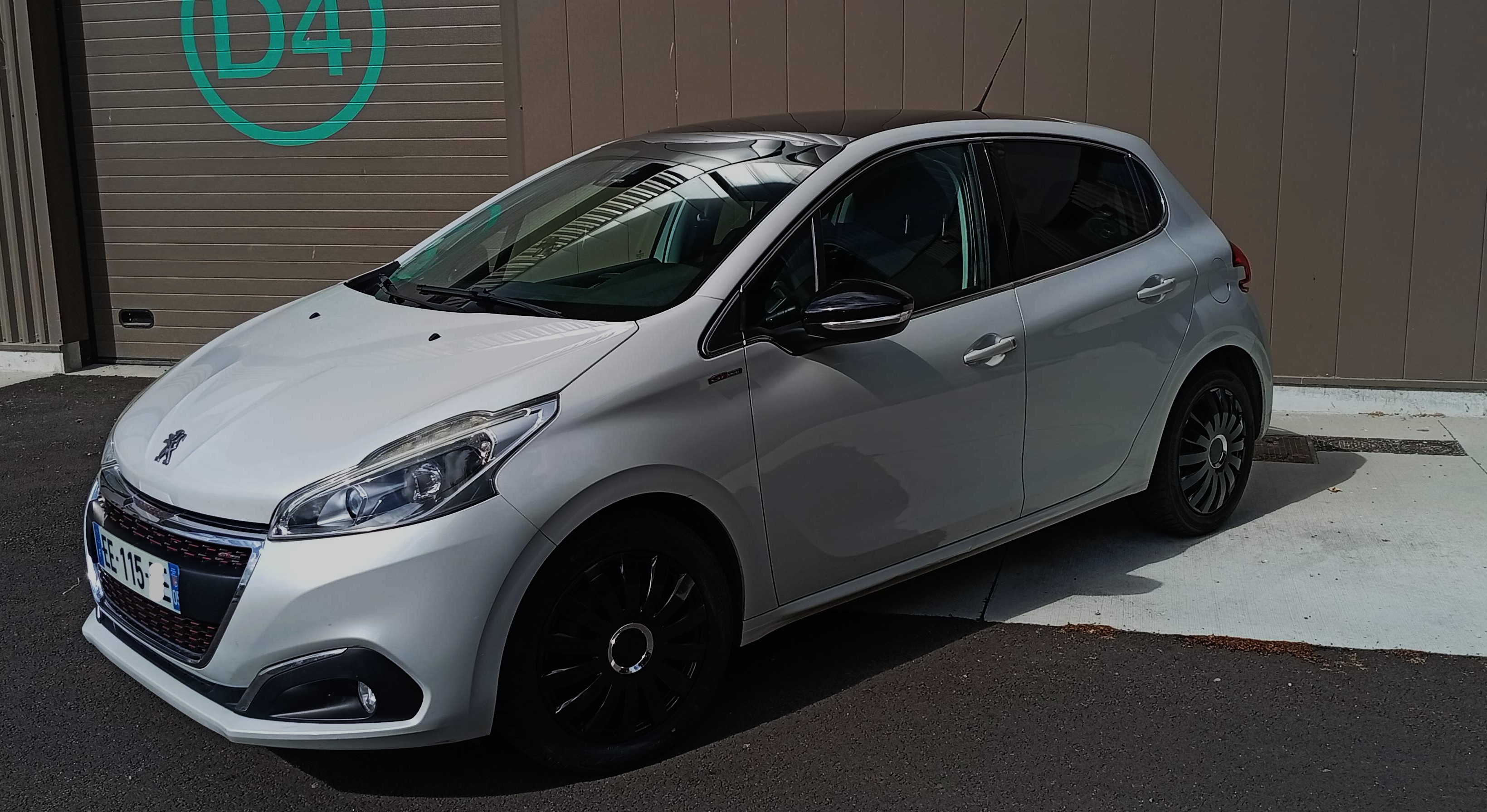 208 gt line 120 hdi 4 