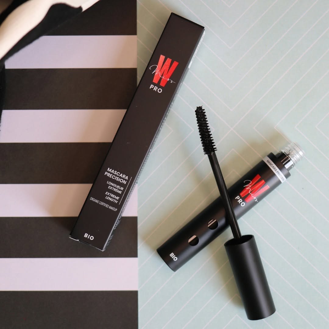 Mascara miss w
