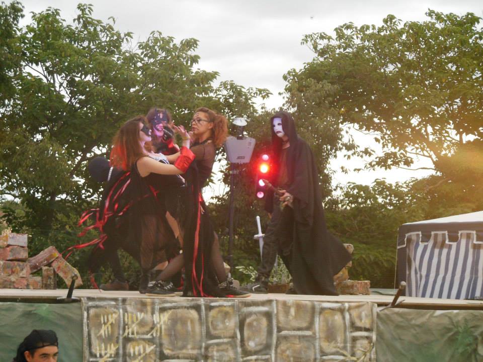 971483 594170637293980 1445609375 n