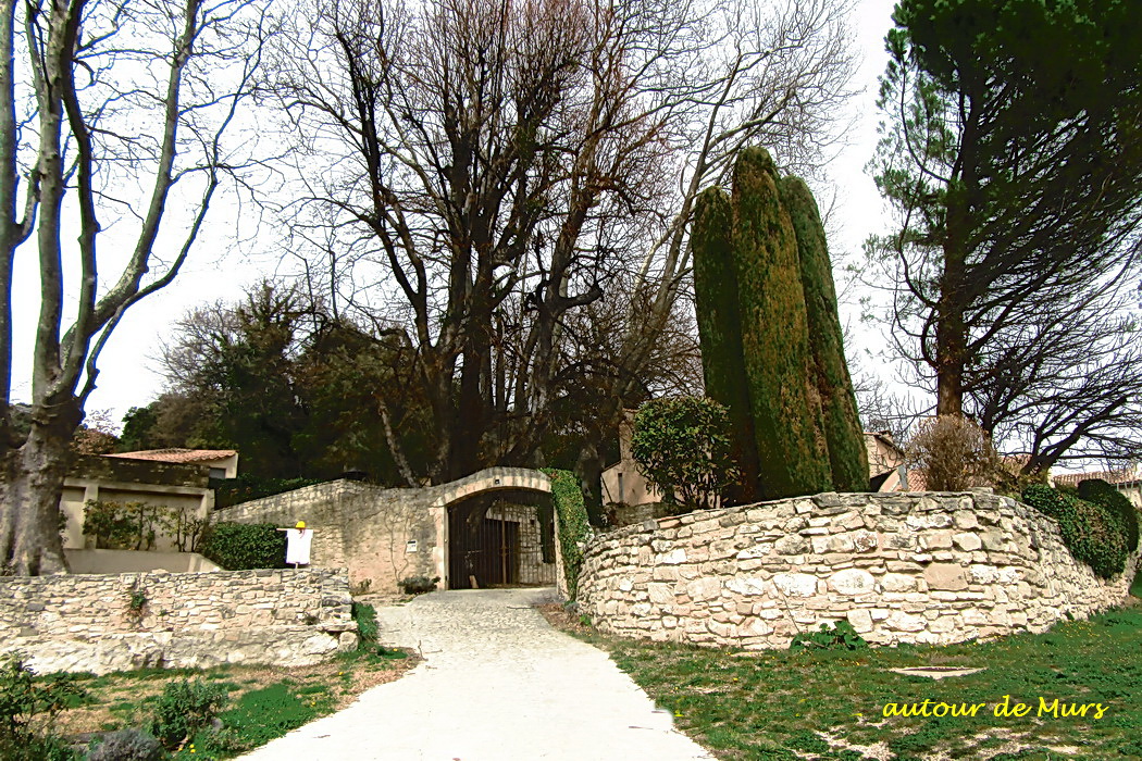 12 maison
