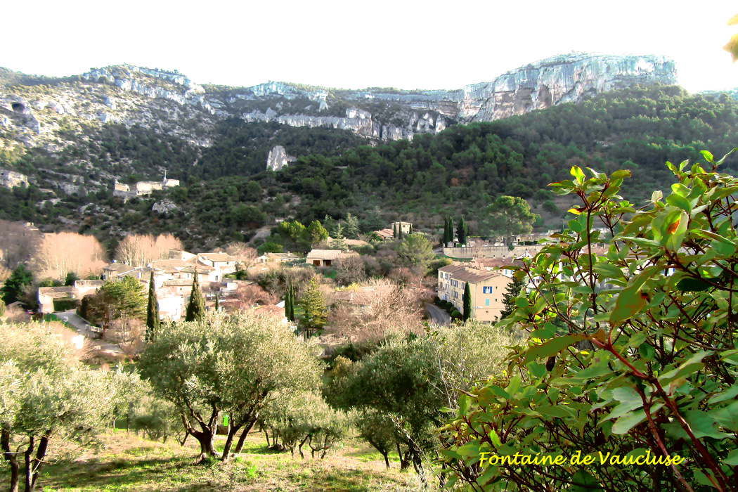 01-Fontaine-de-Vaucluse