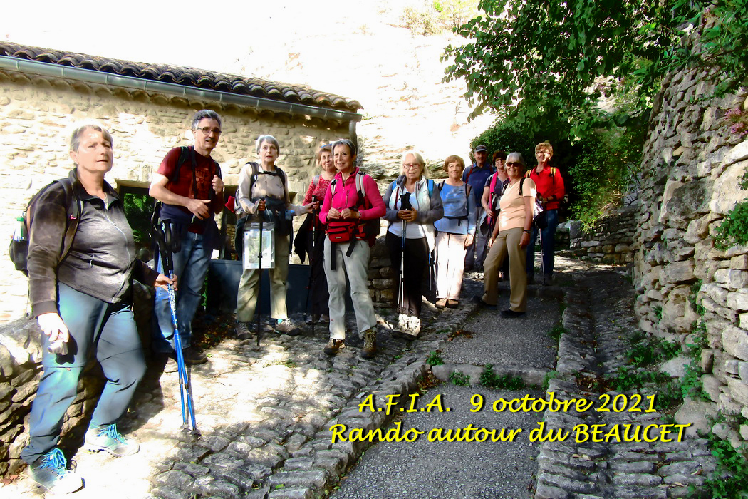 02 la roque sur pernes