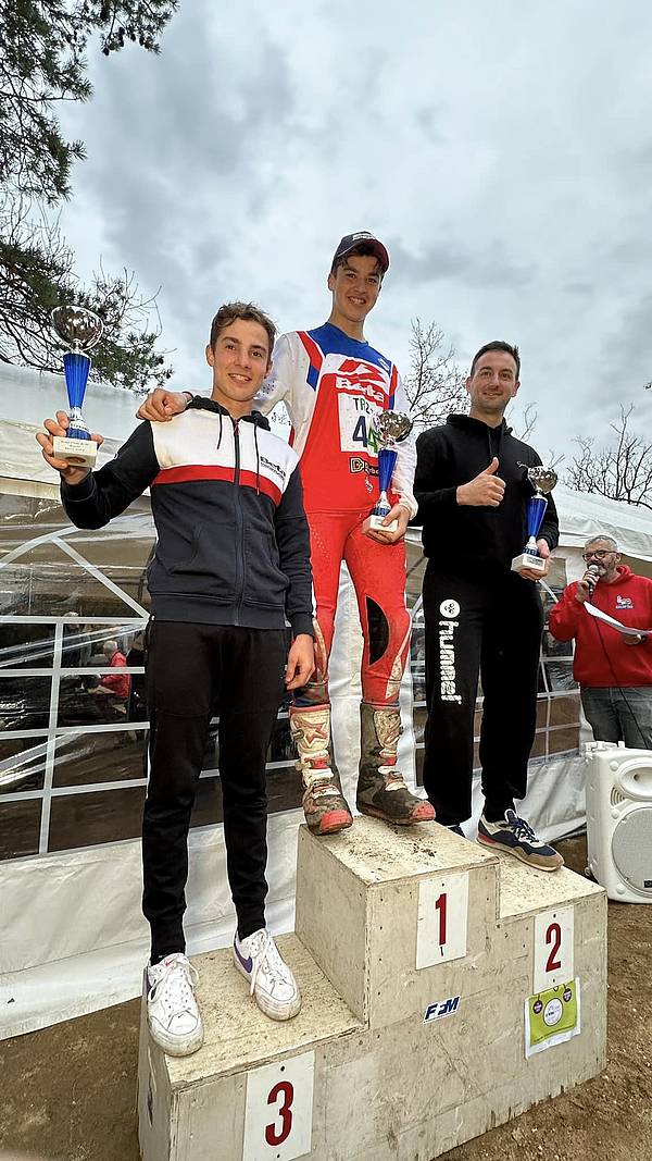 Csm podium colombier tr1 04e9447ea0