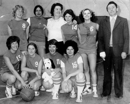 1976 77 seniors f thaon