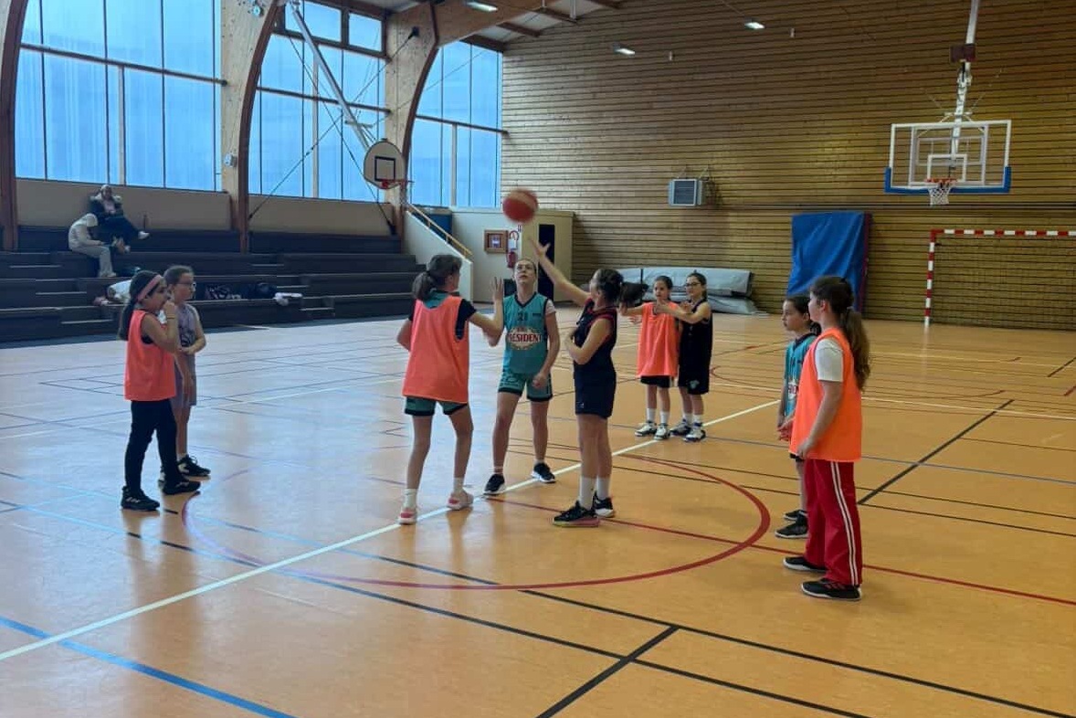 651674584 1588369186300184 488068029346296219 n