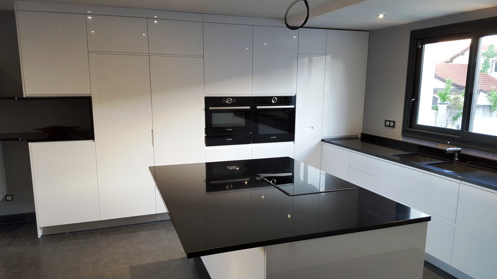 Cuisine blanche et noire