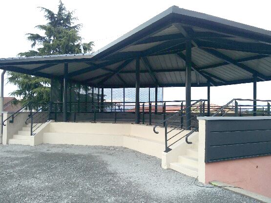 Creation de deux preaux dans le college j c ruet macri montagny architectes lyon 1 