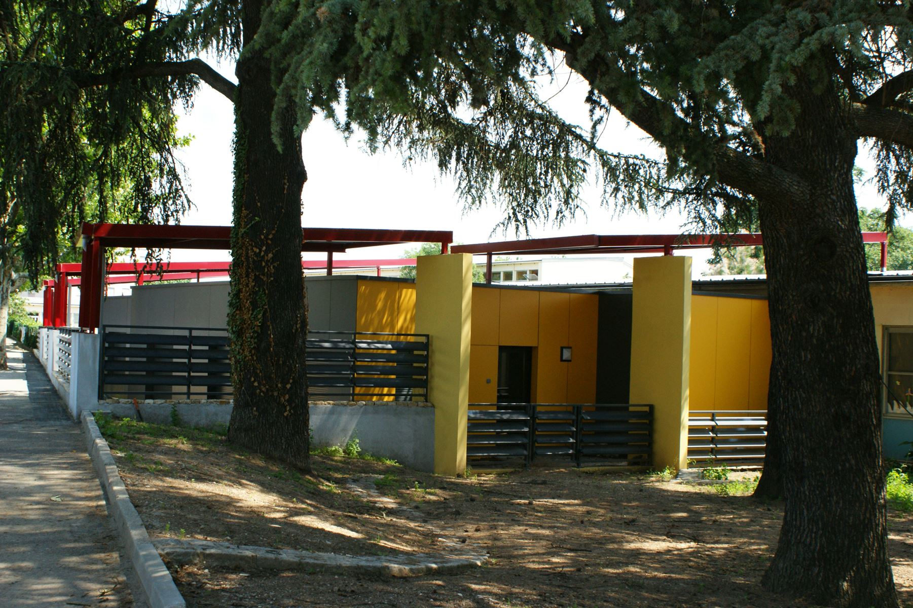 Extension de ecole macri montagny architectes lyon 6 