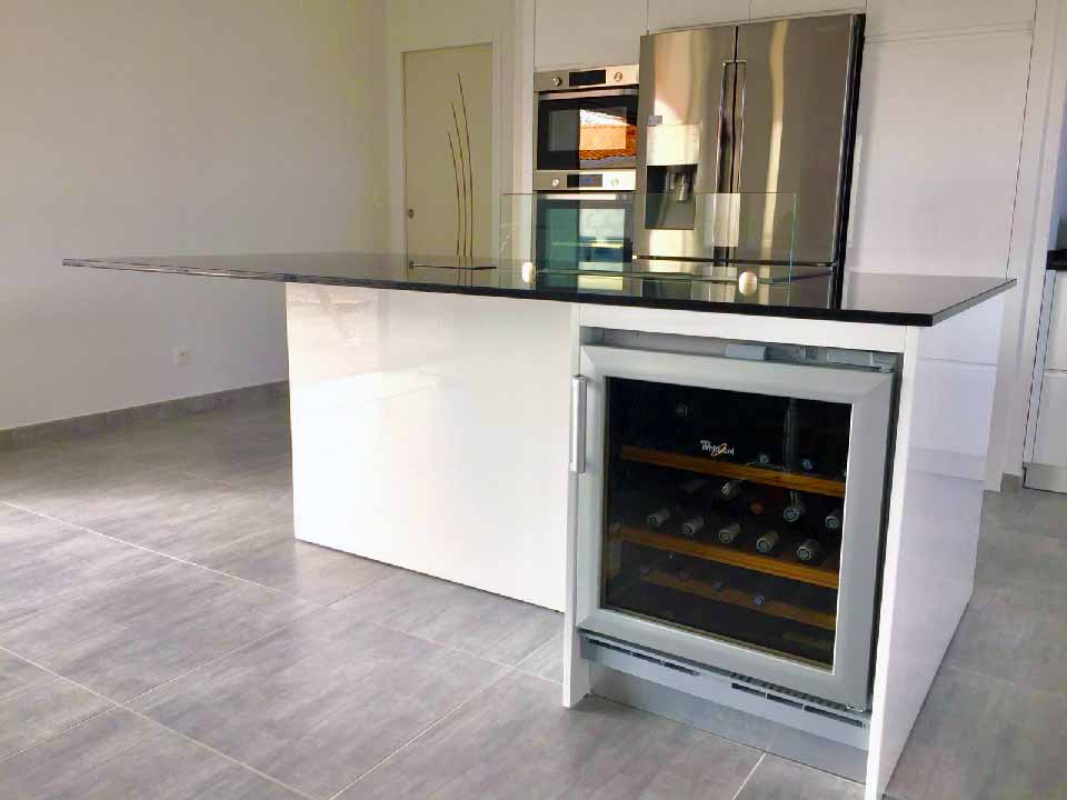 Cave a vin sur ilot cuisine