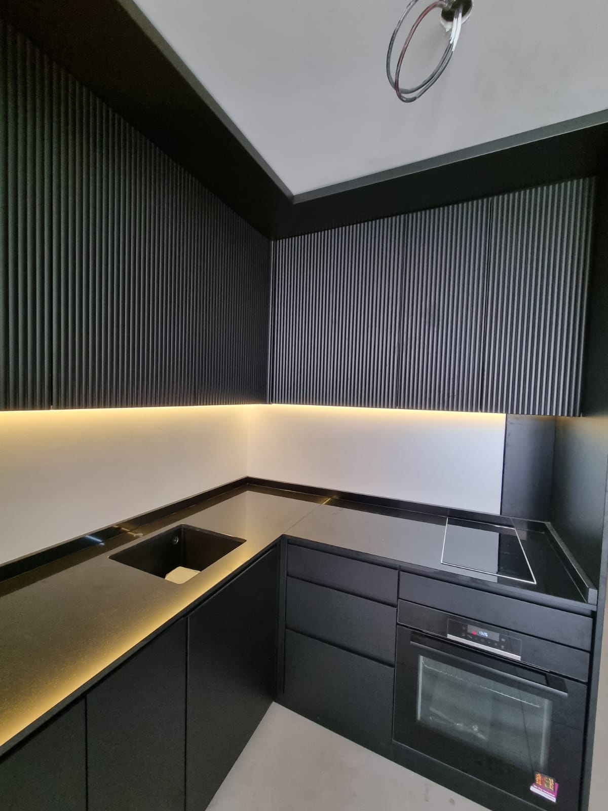 Cuisine toute noire