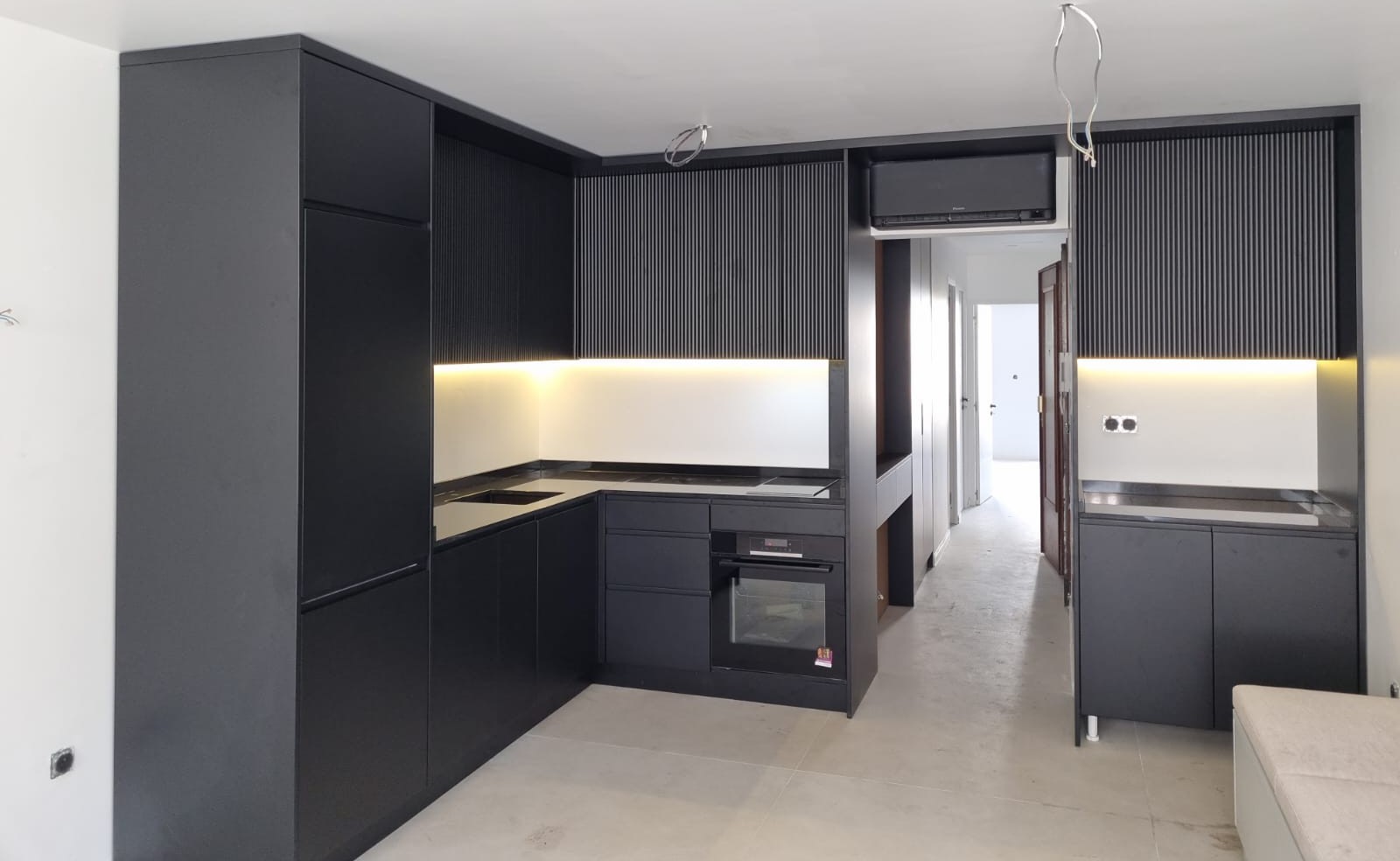 Cuisine full black