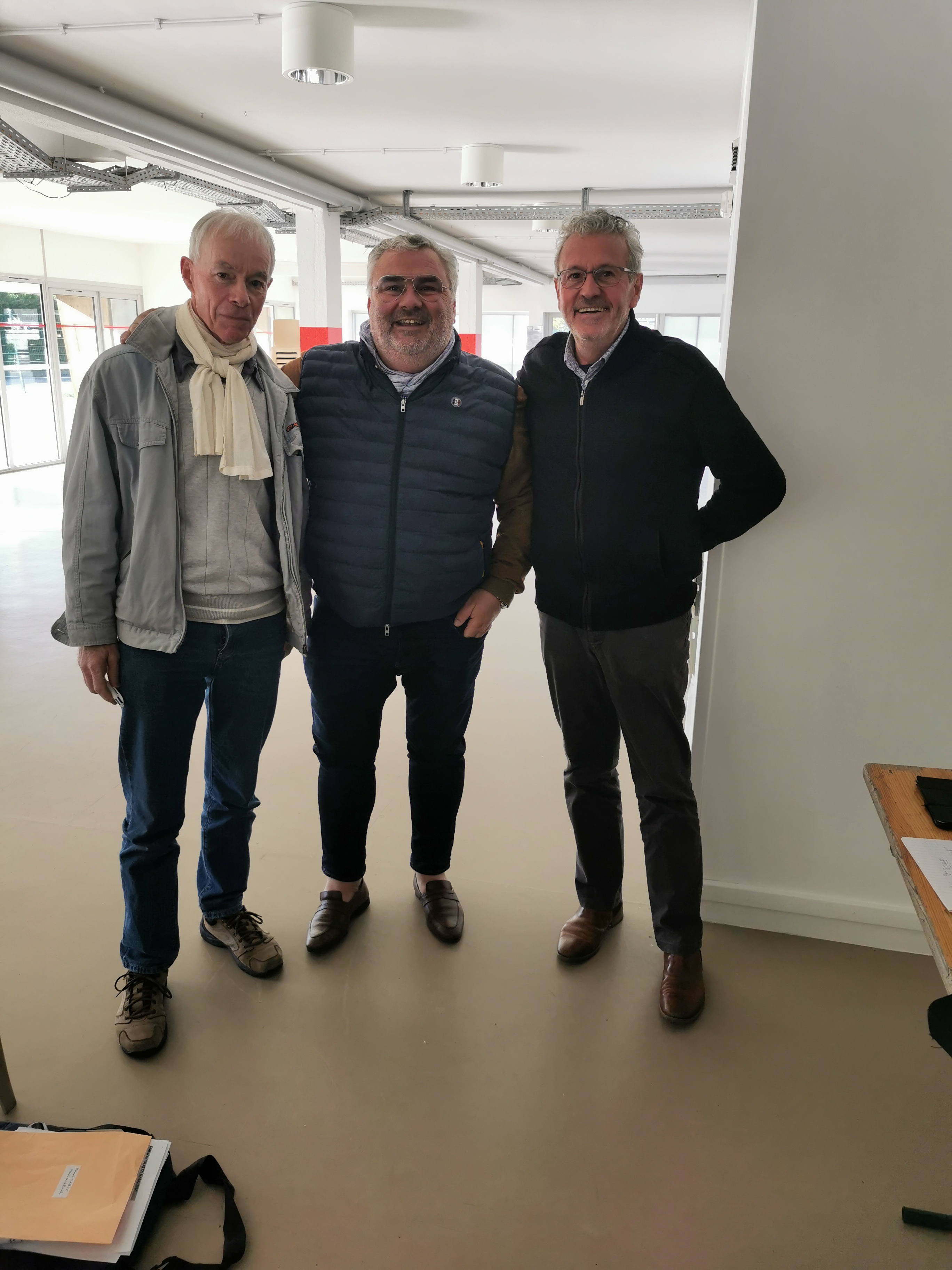 Pascal-MABIT-conseiller-municipal-de-La-Baule-et-Jean-Marc-SOTIN-president-de-l-OMS-presents-a-l-A-G-de-l-UBB-le-16-octobre