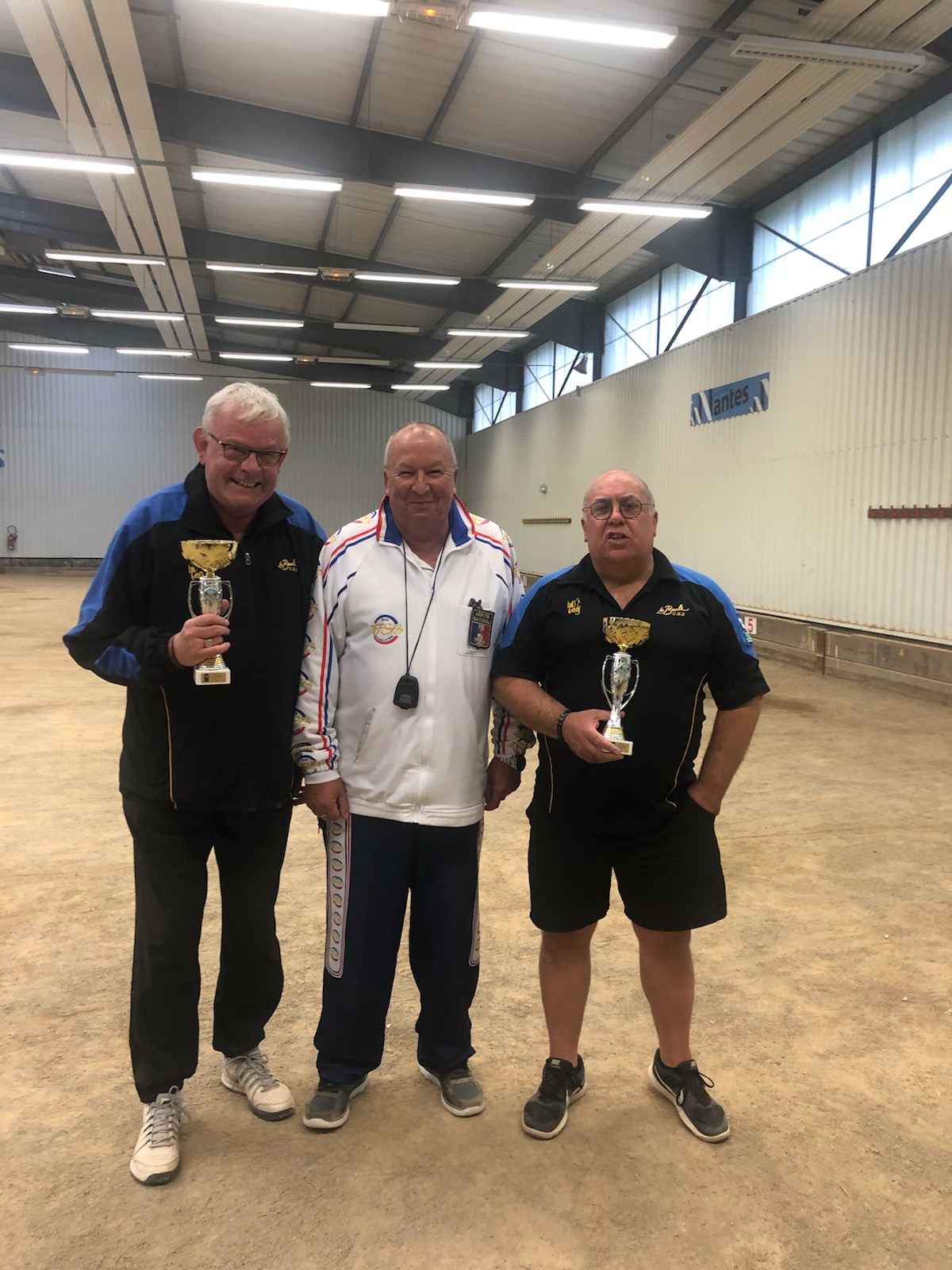 Robert-COURAUD-et-Jean-Marc-MARTIN-vices-champions-departementaux-en-double-a-NANTES-le-30-avril-2022