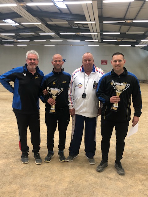 Freddy-RUSSON-et-Jerome-PUAUD-vainqueurs-du-championnat-departemental-en-double-a-NANTES-le-30-avril-2022