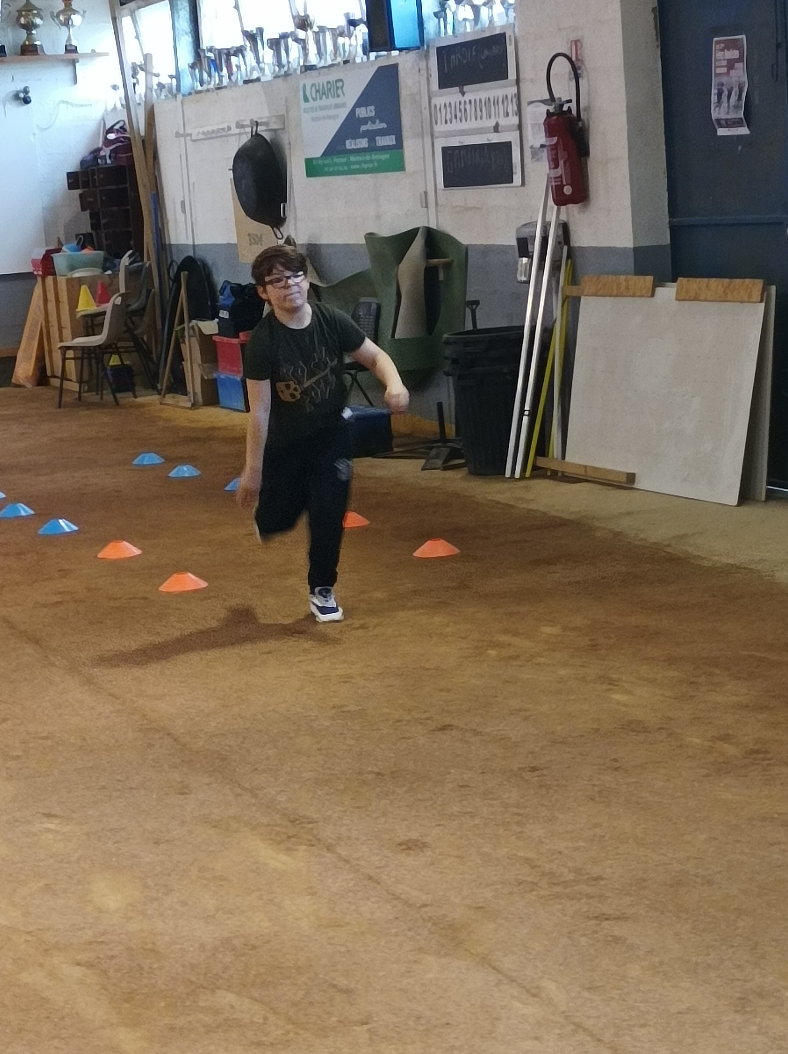 Photo-d-Enzo-a-l-entrainement-a-l-ecole-de-Sport-Boules-Lyonnaises-de-LA-BAULE