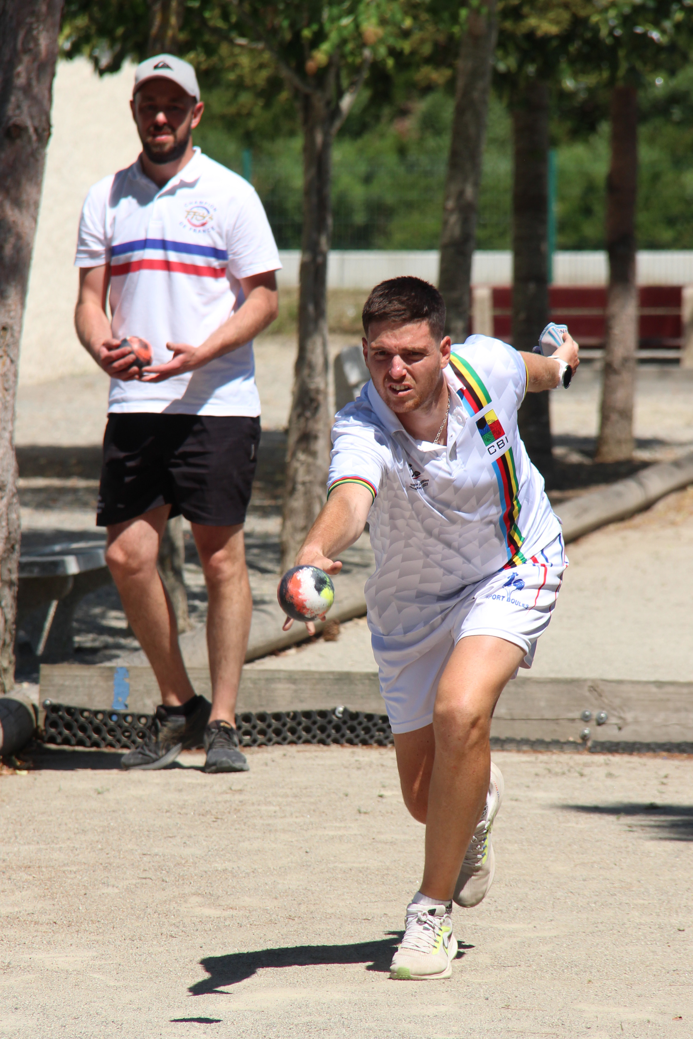 Aurelien-CORBIHAN-Champion-du-monde-de-tir-de-precision-de-RAFFA-VOLO-en-demonstration-au-14emes-fetes-boulistes-2-jpeg-jpg-jpeg