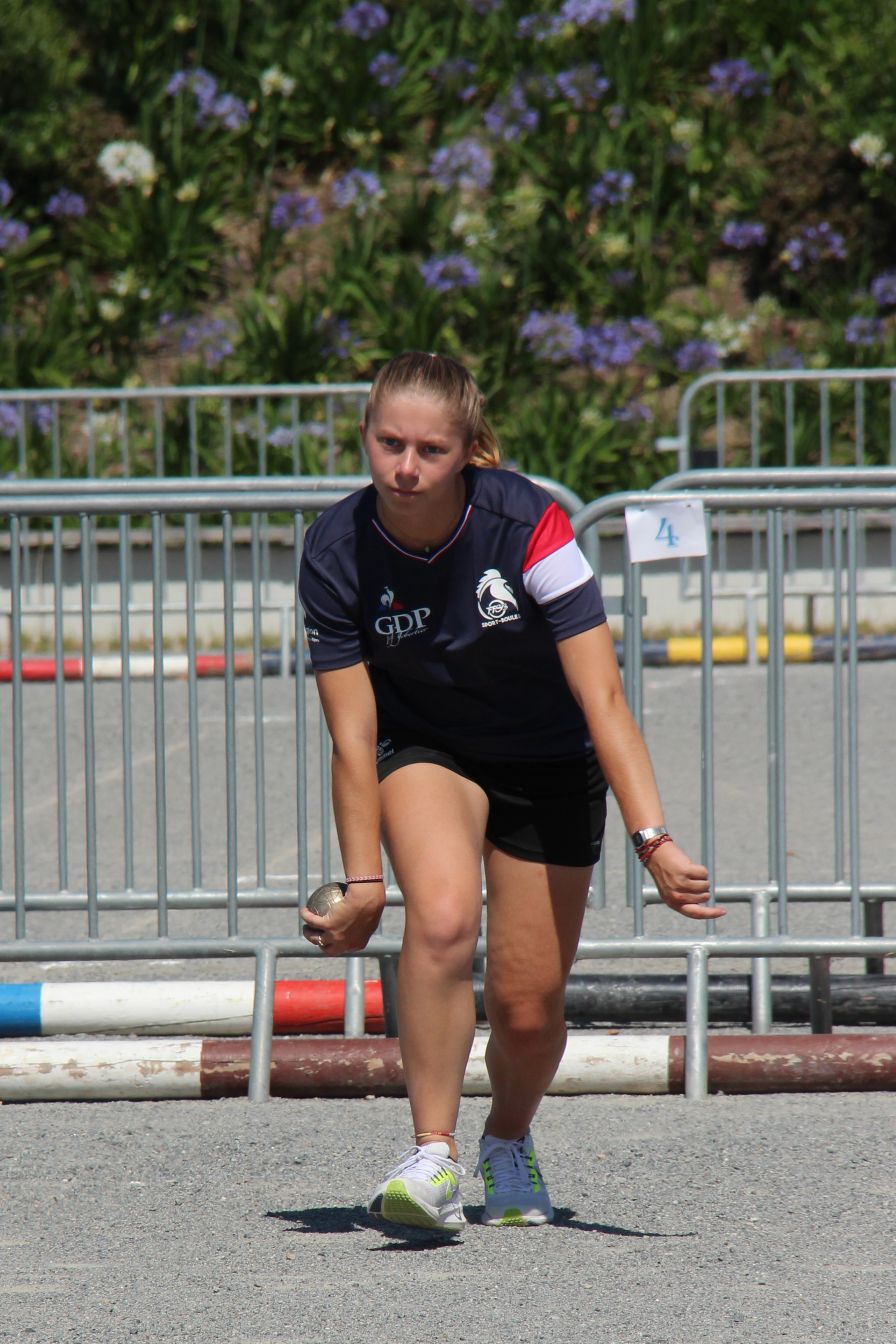 Laura-CAUSSE-en-demonstration-lors-des-14emes-fetes-boulistes