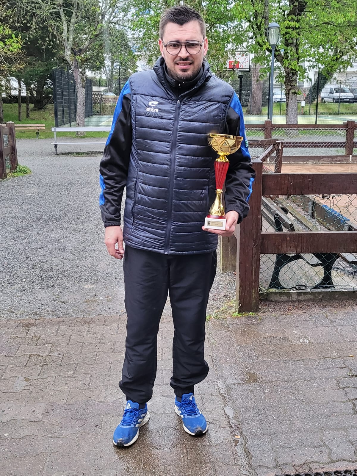 Anthony RETIF champion départemental en simple M3 le 6 avril 2024 au Pouliguen