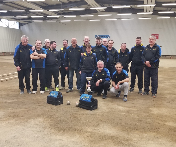 Les-2-equipes-de-l-Union-Bouliste-Bauloise-finalistes-et-vainqueurs-du-championnat-departementale-des-A-S-2026