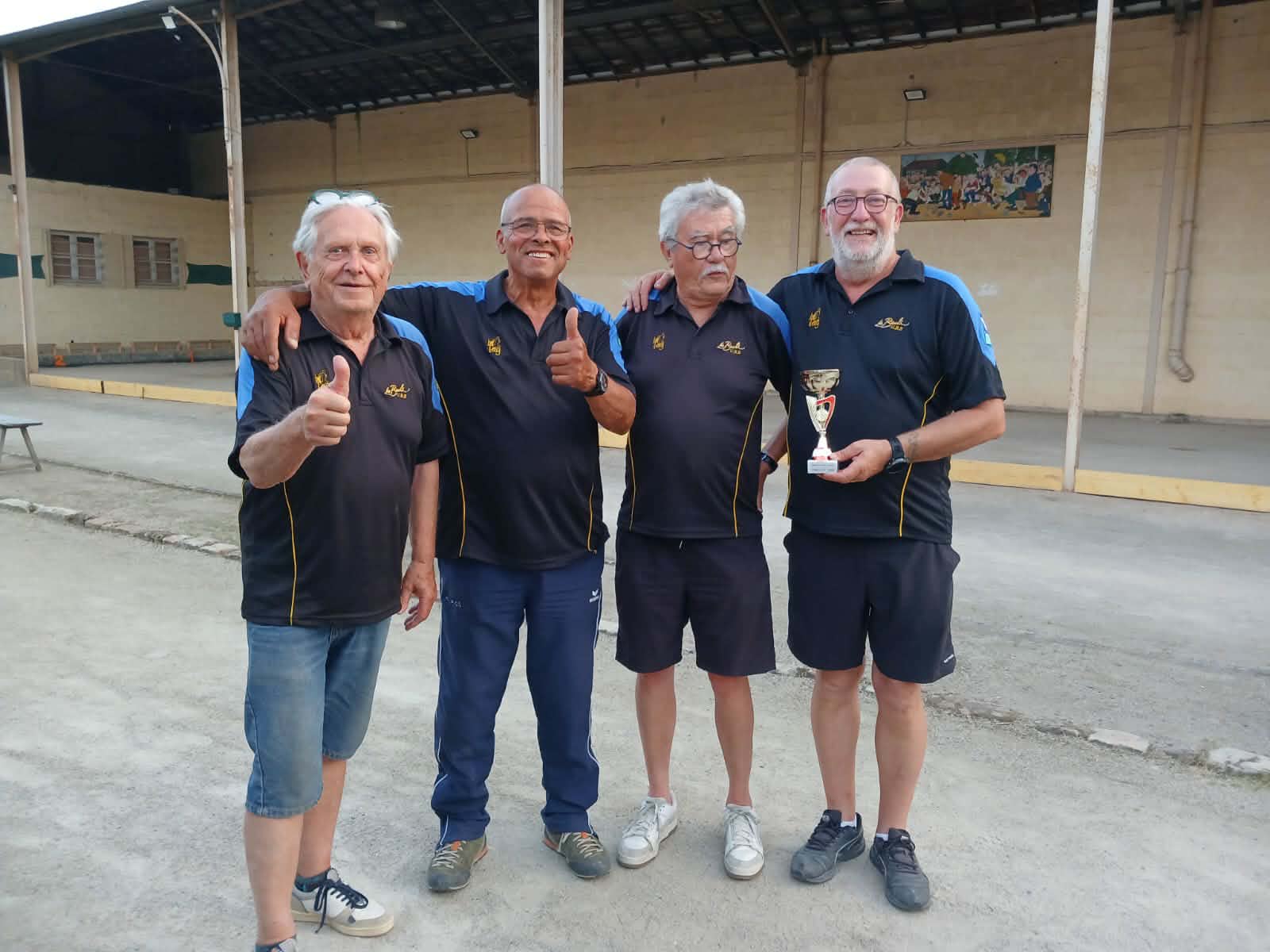 L-equipe-de-l-U-B-B-vice-championne-regionale-veterans-au-Mans-en-2026