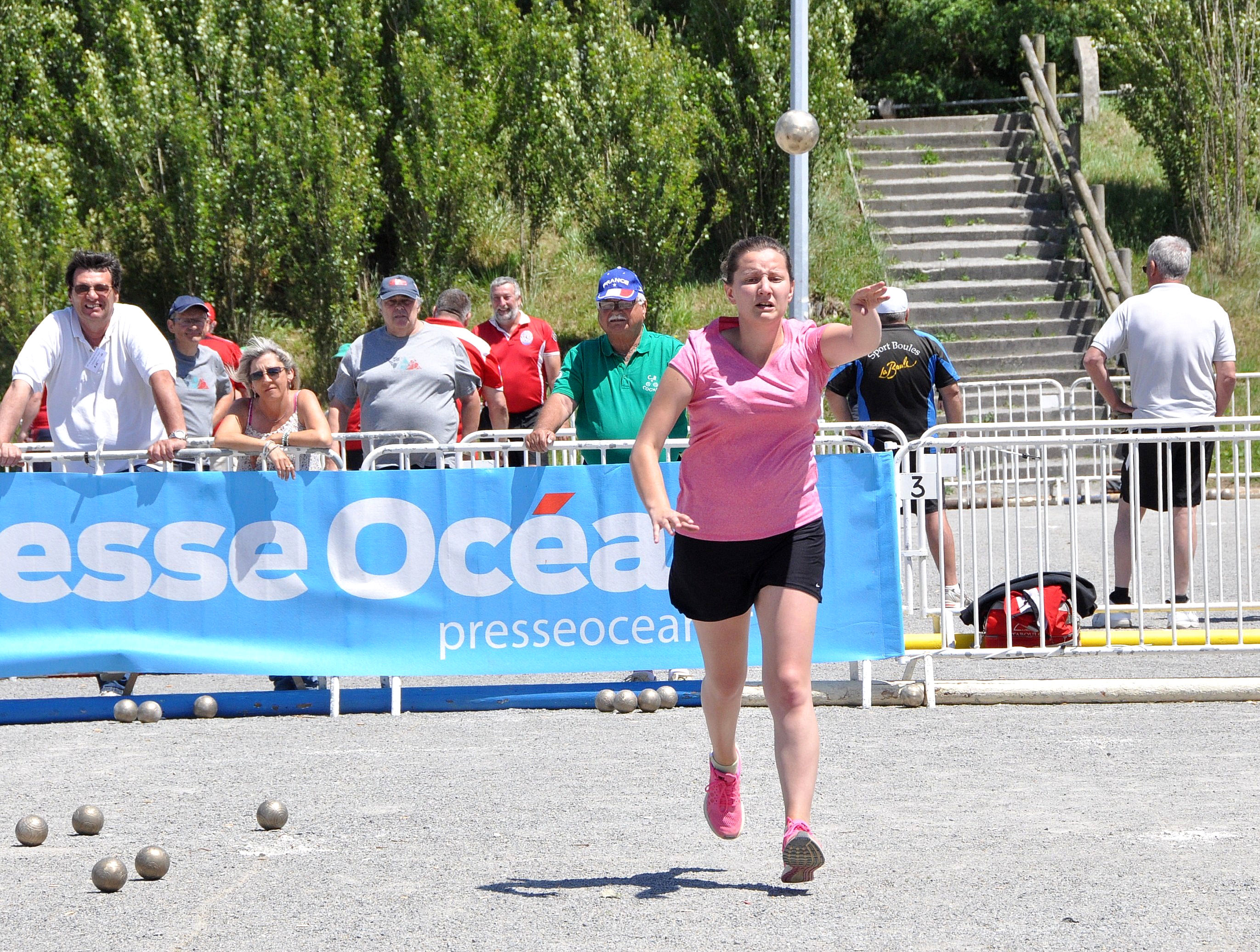 Suzy au tir aux 8mes fetes boulistes de la baule 2016