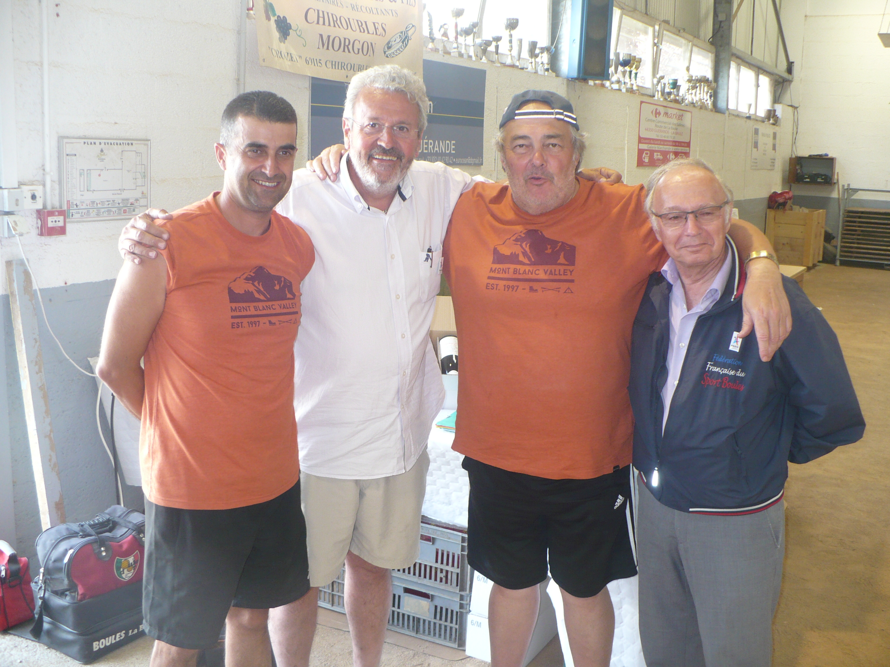 Herve albaladejo en presence du vice president de la ffsb yves piriac fred poyet triple champion du monde et roger jarrige