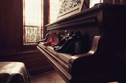 Chaussures rouge noir talons paillettes piano