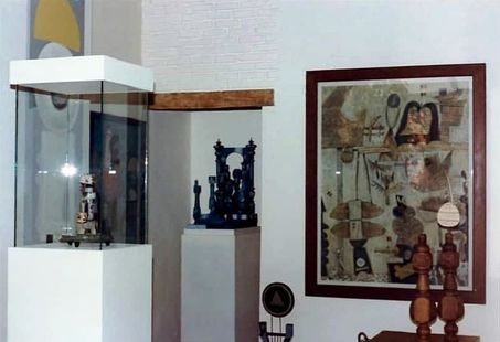 Exposition des oeuvres de l'artiste abstrait contemporain André Vereecken dans sa galerie privée.