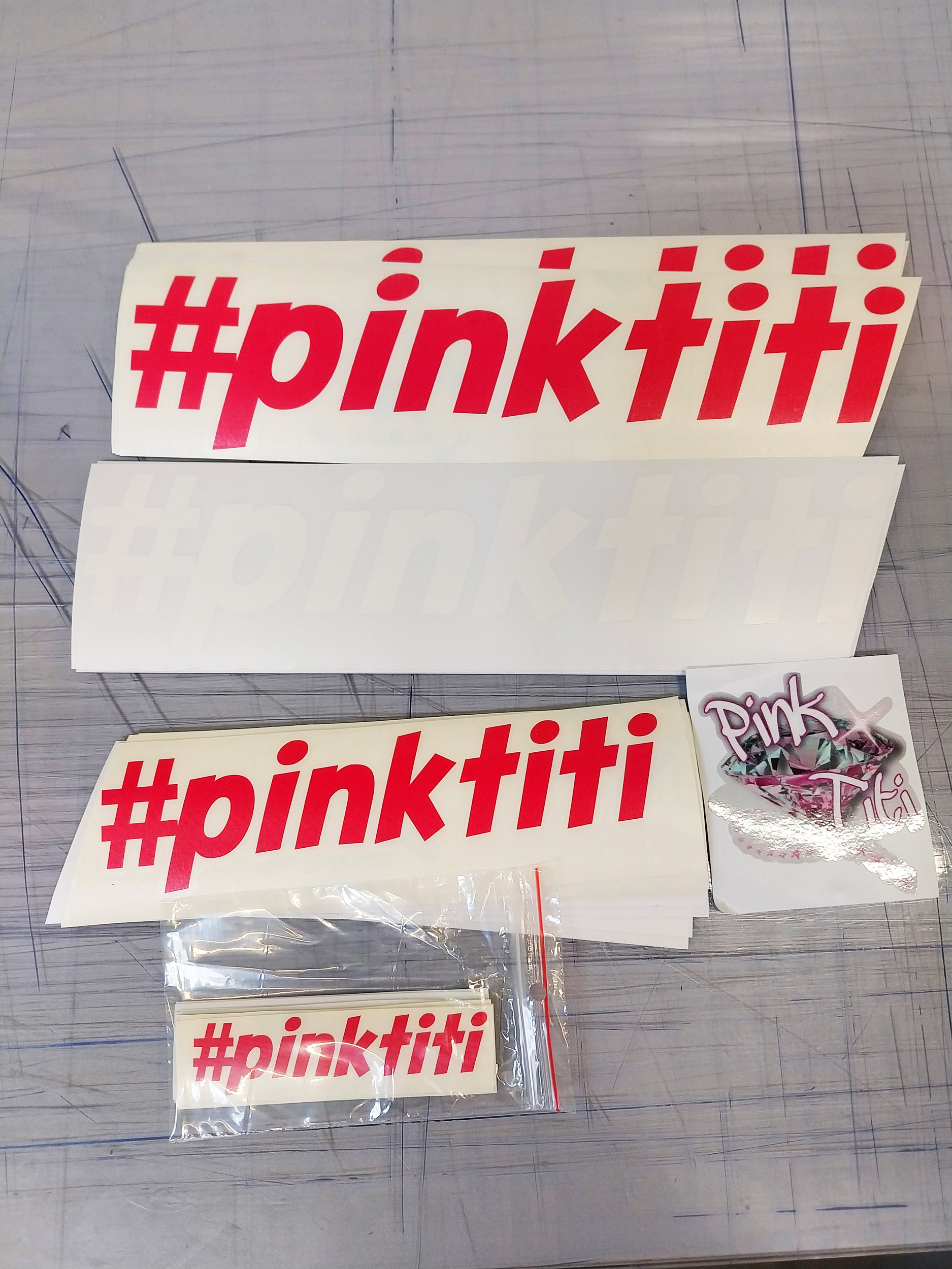 Mdc personnalisation stickers site internet1