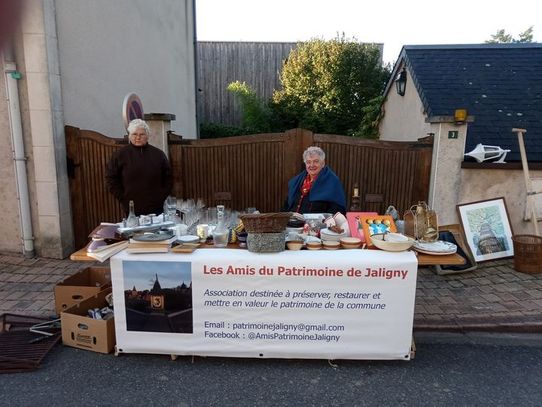 Stand-brocante-amis-du-patrimoine