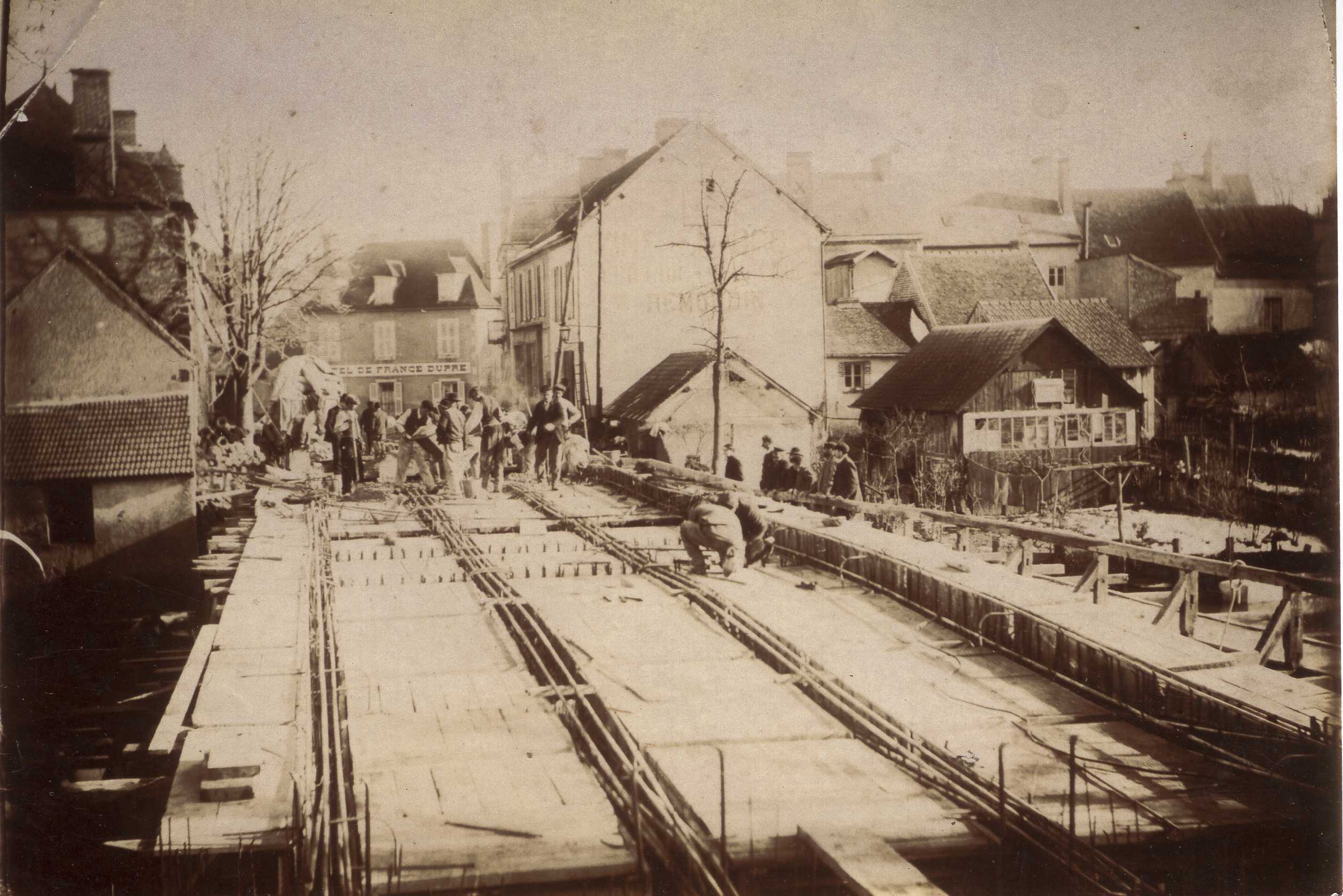 Construction du pont de la besbre