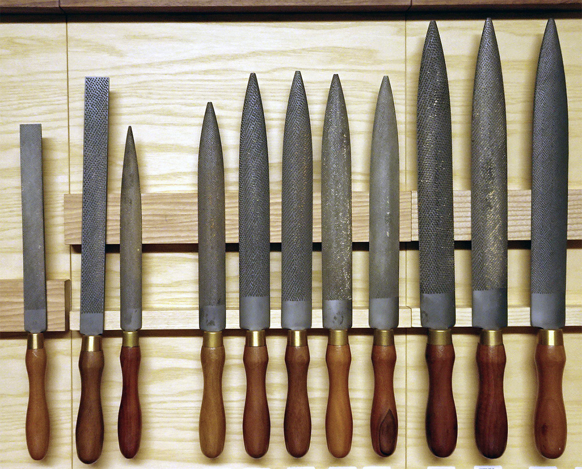 Rapes sur presentoir albi et faut 1200 x 969