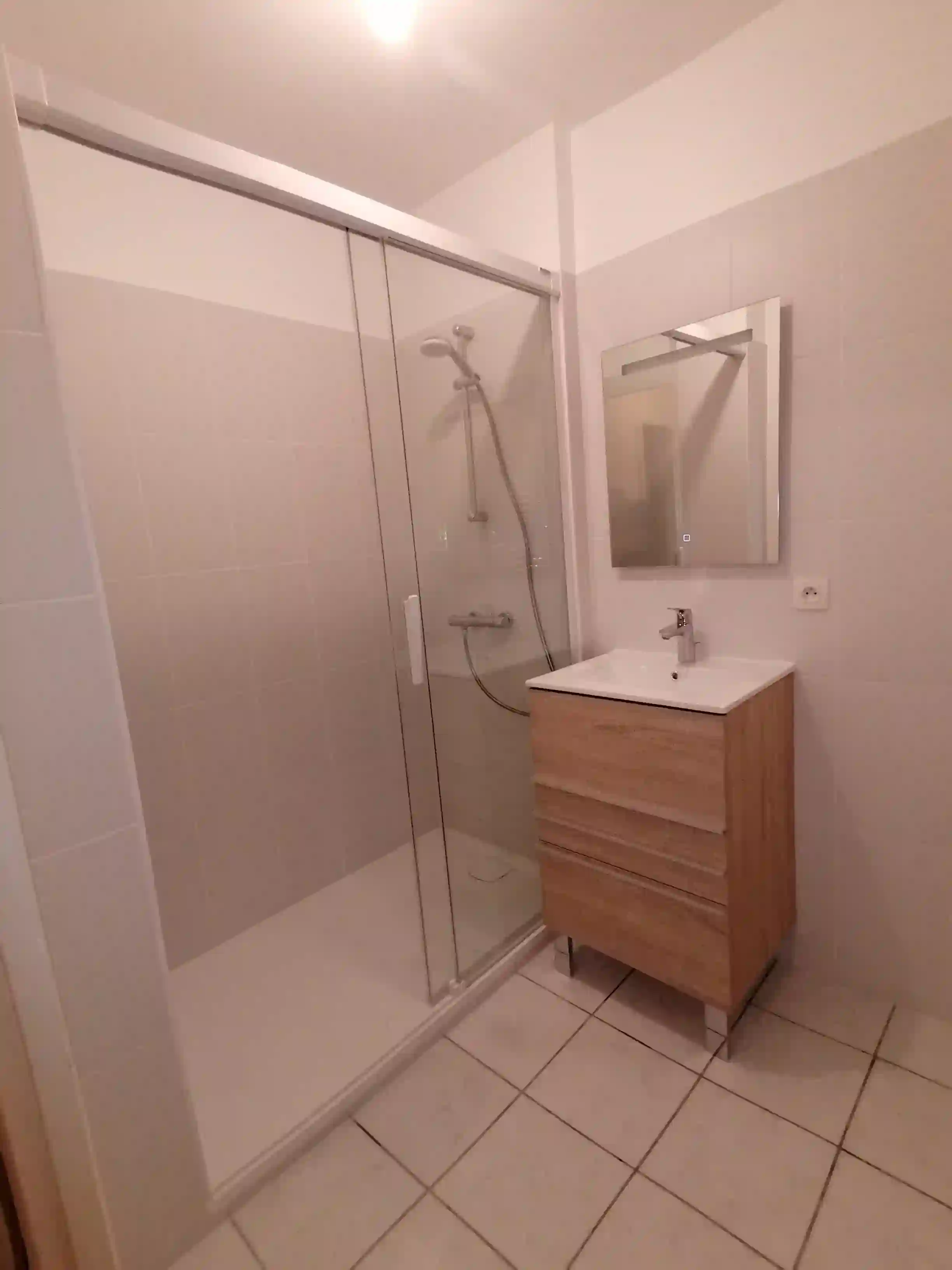 Apres renovation complete salle de bain a vertou 44