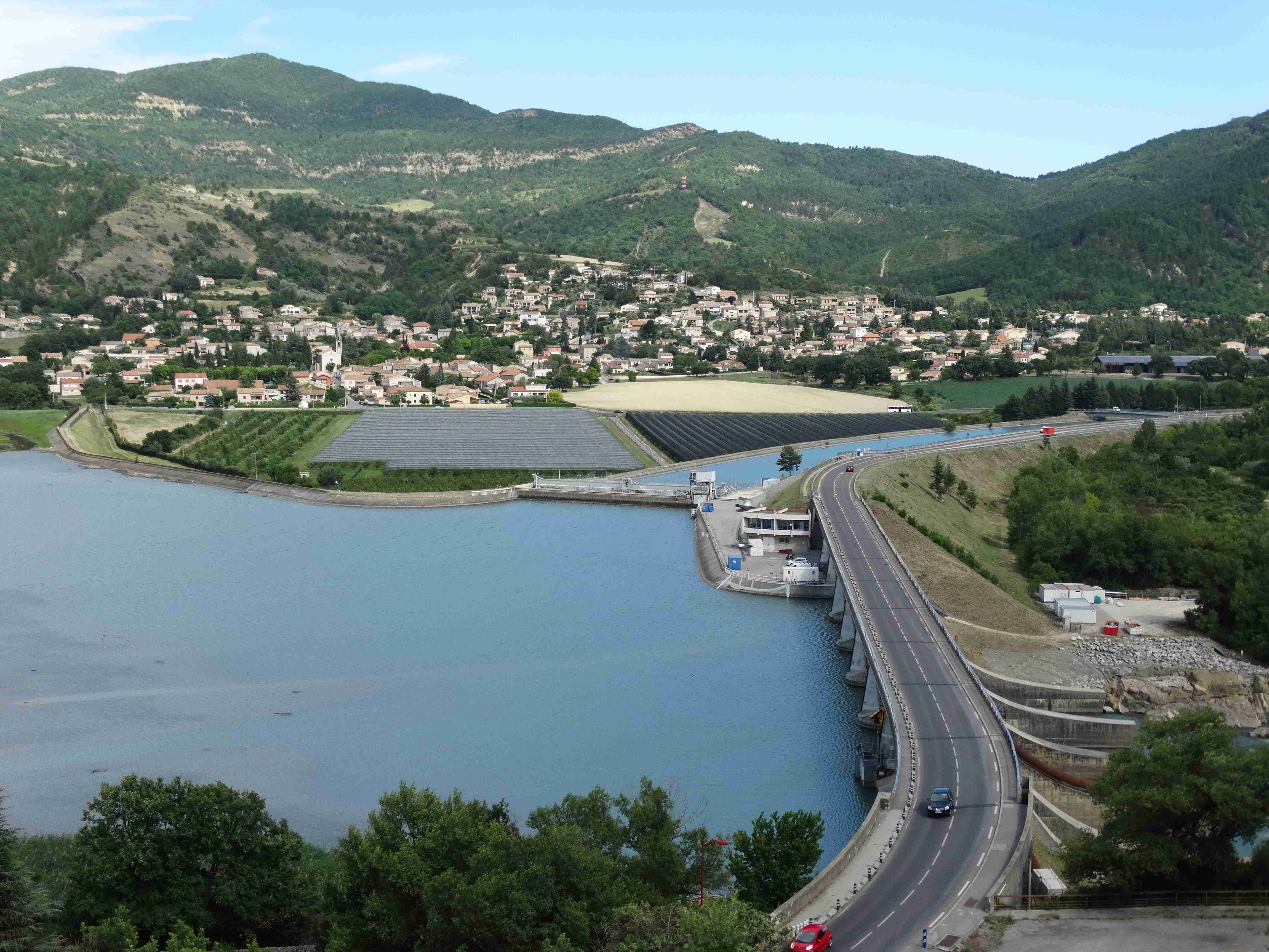 L'ESCALE Le Village