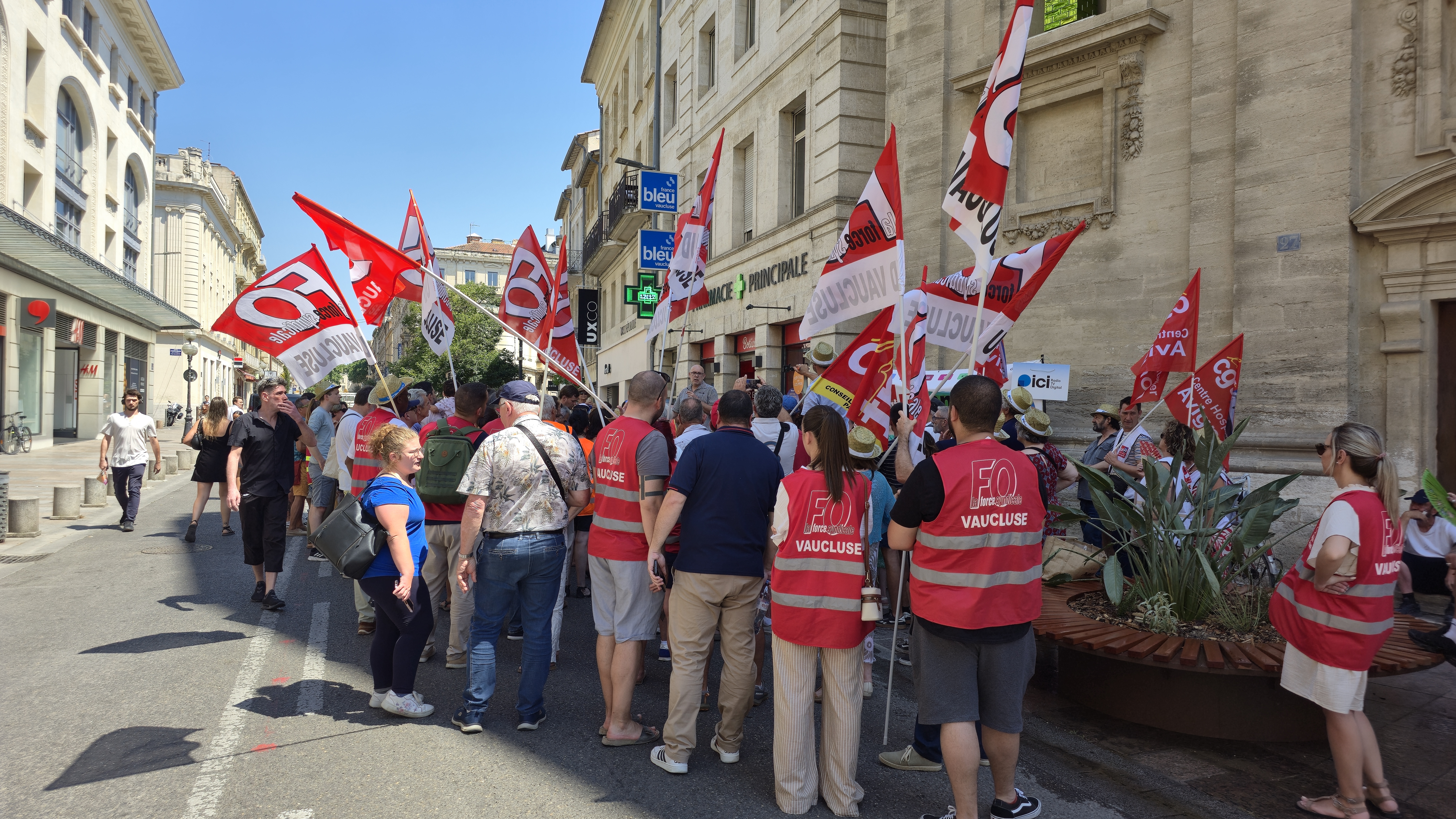 Mobilisation pour la défense de Ici Vaucluse (ex France Bleu Vaucluse)