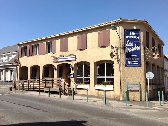 Bar-les-arcades2