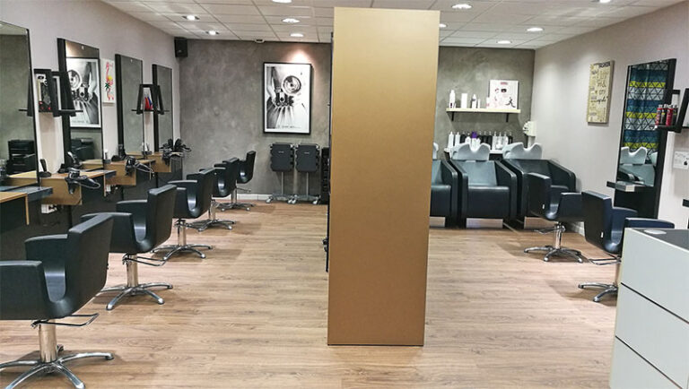 Nadine-et-olivier-salon-768x434