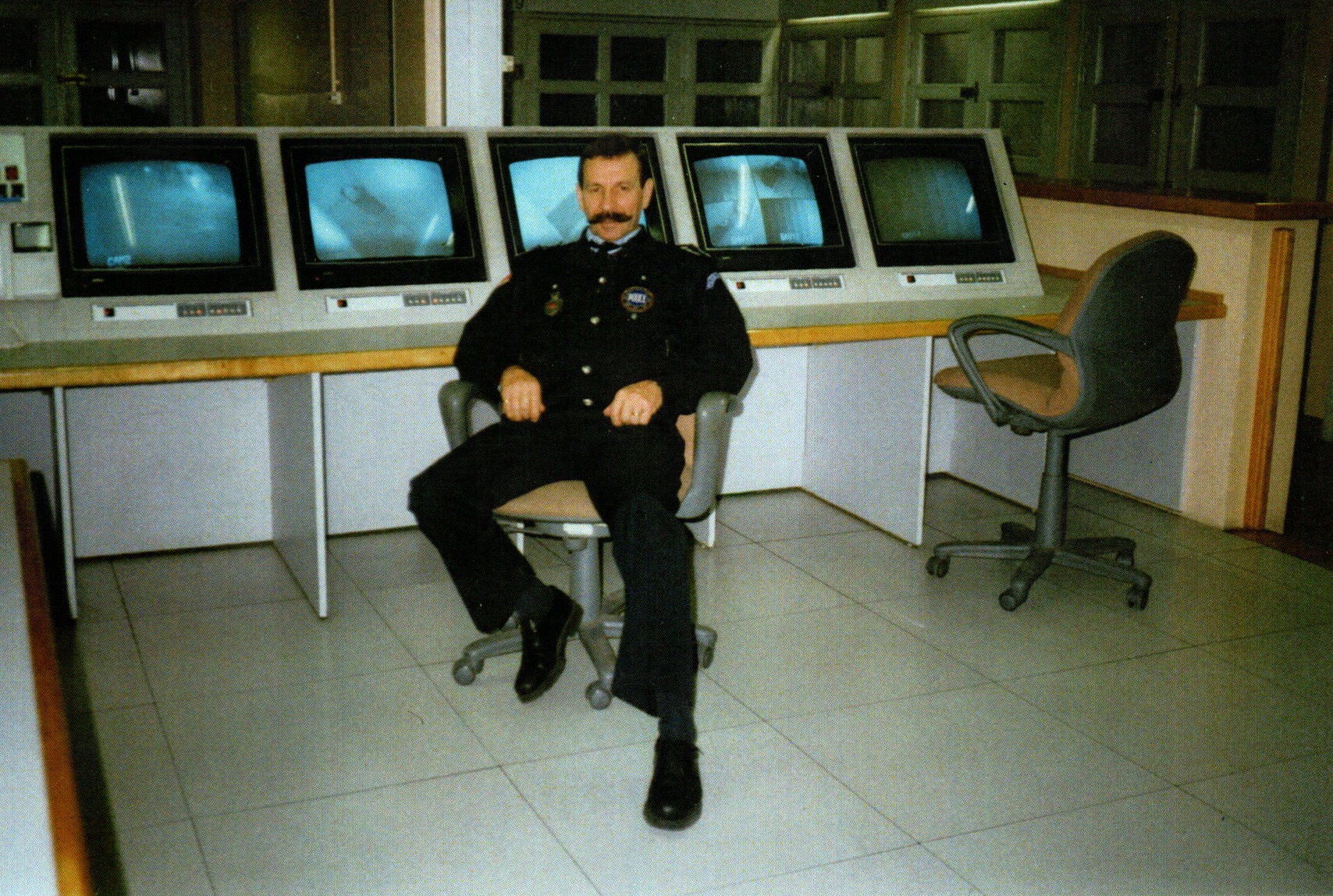 Guibon gardien de la paix