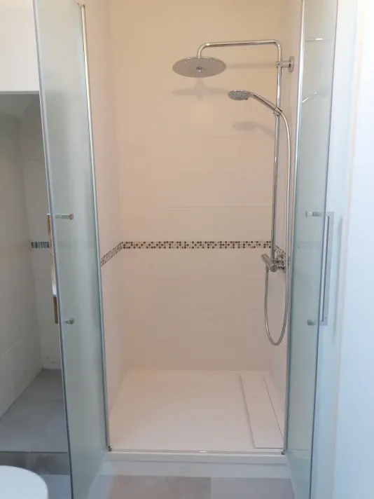 13 photo renovation integrale d une douche avec placard aux sorinieres 44