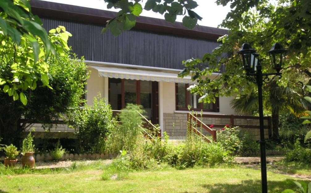 Maison beuvron en auge facade trois quart 2